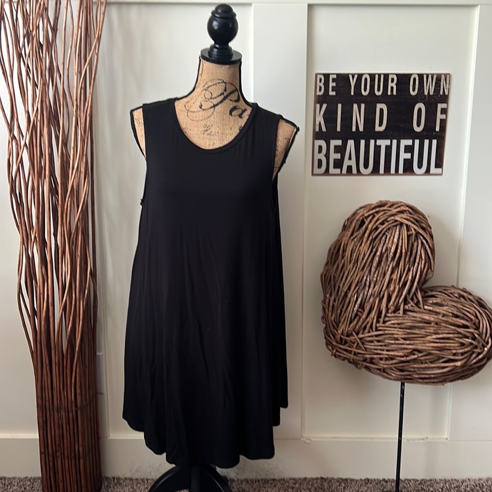 Fever Black Sleeveless Scoop Neck Tunic